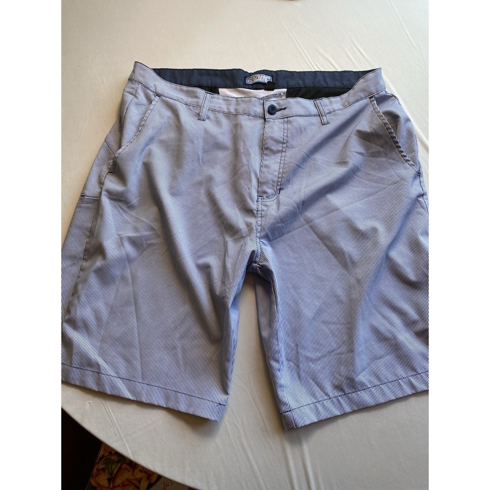 HIC Hawaiian Island Creations Hybrid Shorts Mens 38 Blue White Striped